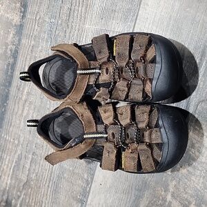 Keen Brown boys  Sandals